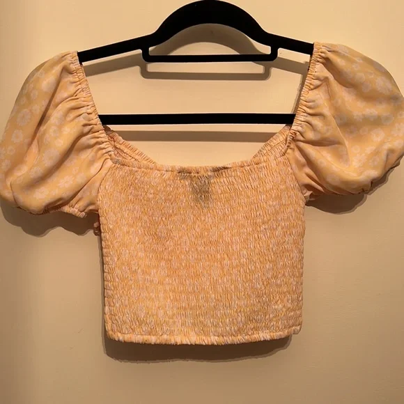 Small forever 21 crop top - Picture 2 of 3